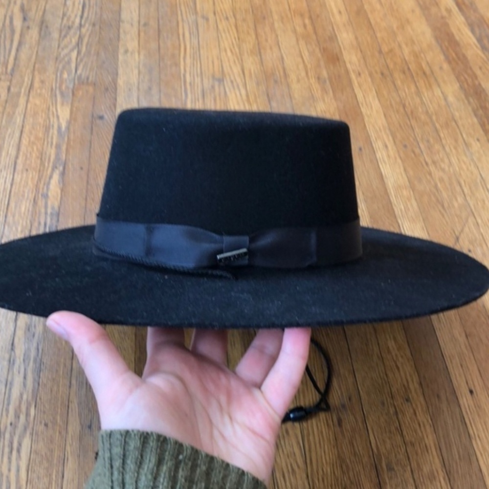 Jaxon wool bolero hat